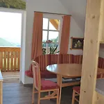 Apartment Zetzhirsch *