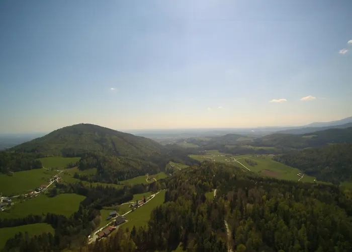 Zetzhirsch Lägenhet *