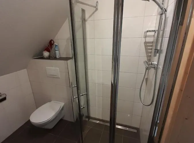 Zetzhirsch アパート *